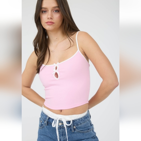 the workshop Tops - 🆕🩷🎀 Valentine's Day Cut Out Bow Cami